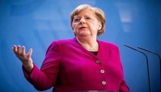 المستشارة الألمانية السابقة  أنجيلا ميركل