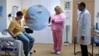 الملابس الداخلية "أزمة رمضانية" في مصر.. وقف إعلانات ودعاوى قضائية