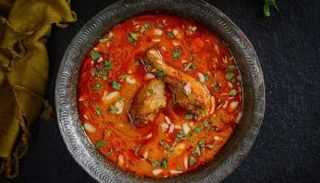 الدجاج بالزعفران (وجبة هندية)