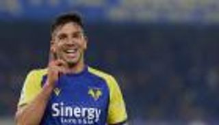 هداف الدوري الإيطالي.. سيميوني يتخلص من "لعنة الهاتريك" ويعود للسباق