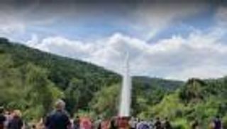 رحلة لأعلى ينبوع للمياه الباردة في العالم بألمانيا.. صور "مذهلة" 