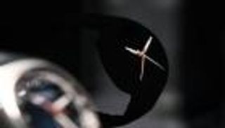 كيف غيرت التكنولوجيا عالم صناعة الساعات الفاخرة للأبد؟