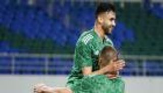 "مصائب قوم".. المدرب الجديد يمنح رشيد غزال حلا سحريا في منتخب الجزائر