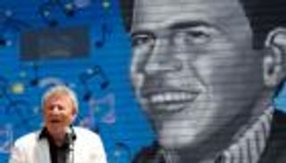 وفاة نجم "الروك آند رول" بوبي ريدل.. صاحب الـ25 مليون ألبوم