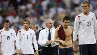 إريكسون ولاعبو إنجلترا