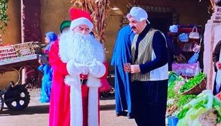 الكبير أوي في زي بابا نويل