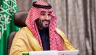 ولي العهد السعودي يستقبل مجلس القيادة الرئاسي باليمن