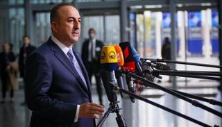 الوزير التركي خلال المؤتمر الصحفي