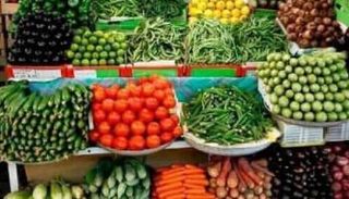 سوق الخضار في أحد المدن الليبية 