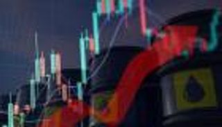 استمرار تراجع أسعار النفط.. وبرنت فوق 100 دولار مع تنامي المعروض