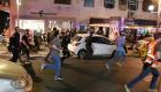 صور وفيديو لـ"تمشيط" تل أبيب بحثا عن مطلق النار