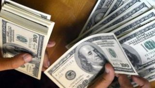 صعود الدولار مقابل الجنيه في مصر