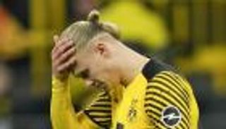 ماذا يحدث لهالاند؟ 5 مباريات تضع مهاجم دورتموند أمام حقيقة مرة