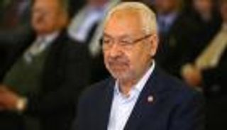 الغنوشي يهرب من غضب المصلين بأحد مساجد تونس