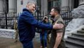 الزيارة الأولى لمسؤول غربي.. مستشار النمسا يلتقي بوتين الإثنين