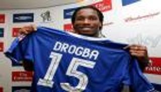 قصة صفقة.. وعد مورينيو يجبر تشيلسي على ضم دروجبا