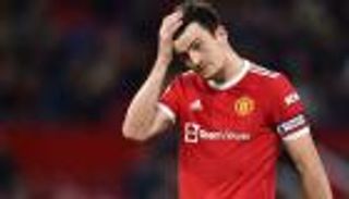 "كارثة تسير على الأرض".. لمسة يد تفجر السخرية من هاري ماجواير