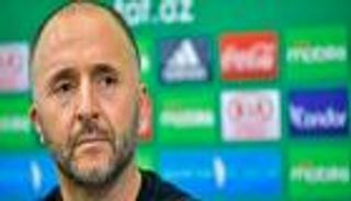 بعد تفكير طويل.. بلماضي يحسم مصيره مع منتخب الجزائر
