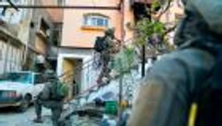 لليوم الرابع.. إسرائيل تواصل حملتها بالضفة وتعتقل 20 فلسطينيا