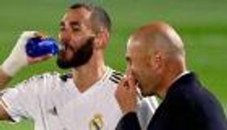 بنزيما وزيدان يقودان الأصوات الباطلة في الانتخابات الفرنسية.. صورة