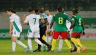 ضحية ثالثة لصدمة المونديال.. نجم الجزائر ينهي مغامرته الإنجليزية