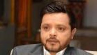 محمد هنيدي عن تعثر فيلم "كينج سايز": "يا أنا أقصر.. يا الناس تطول"