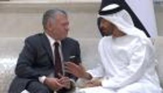 ولي عهد أبوظبي يطمئن على صحة ملك الأردن بعد العملية الجراحية