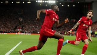 ليفربول ضد بنفيكا