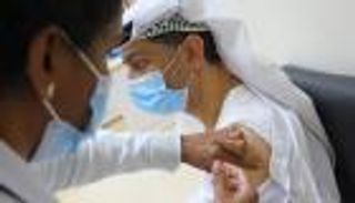 الإمارات تتصدر العالم في التعامل مع كورونا بنسبة متلقي اللقاح