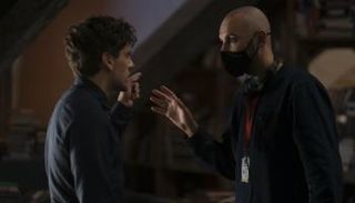 المخرج محمد دياب مع بطل مسلسل  Moon Knight 