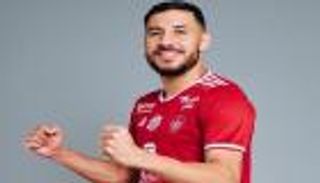 عاد متأخرا.. بلايلي يتجاوز صدمة كأس العالم في نصف ساعة