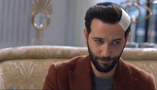 كريم قاسم في مشهد بمسلسل 