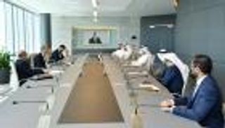 سلطان الجابر يبحث مع رئيس أذربيجان تعزيز العلاقات والاستثمار المشترك