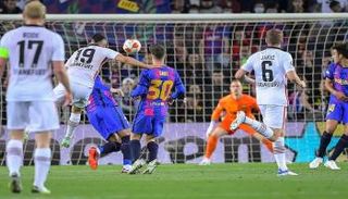 هدف بوريه لاعب آينتراخت فرانكفورت في برشلونة