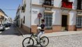 قرية إسبانية تغير اسمها.. من "الأندلس" لـ"أوكرانيا"