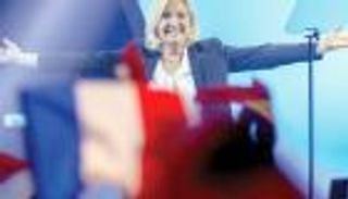 جدتها مصرية.. هل تصبح لوبان أول امرأة تنتخب لرئاسة فرنسا؟