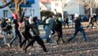 فتنة اليمين المتطرف.. أعمال شغب بوسط السويد