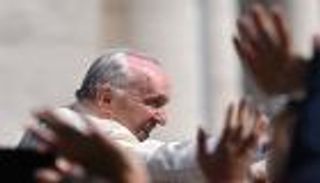 بابا الفاتيكان يدعو لحرية الدخول للأماكن المقدسة بالقدس