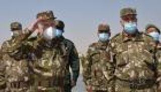 جيش الجزائر يحذر من إرهاب الحدود و"الحملات المسعورة"