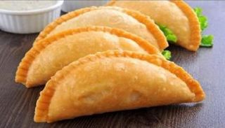 سمبوسة الجبنة المقلية 