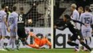 "عقدة الموسم".. أزمة تهدد أحلام برشلونة في الدوري الإسباني