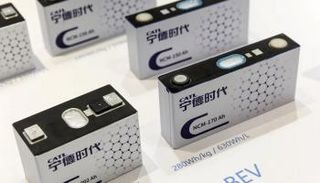 النيكل مادة أساسية في تصنيع بطاريات السيارات الكهربائية