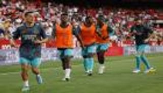 الدوري الإسباني.. نجم برشلونة السابق يشعل الفتنة بين نجمي ريال مدريد