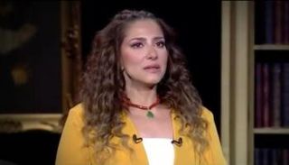 الفنانة المصرية حنان مطاوع