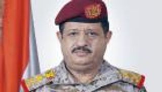 وزير الدفاع اليمني يصل عدن للمرة الأولى منذ "تسلم الحقيبة"