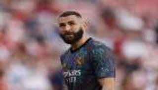 ثلاث تمرات ونصف كوب حليب.. الهاتريك حاضر على إفطار كريم بنزيما