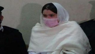 حنين حسام أثناء محاكمتها (أرشيفية)