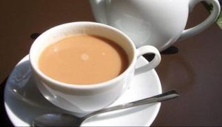 فنجان من الشاي الممزوج بالسمن