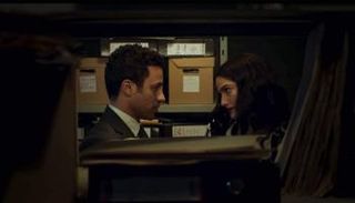 مشهد من مسلسل سوتس بالعربي