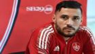 الدوري الفرنسي.. مدرب بريست يزيد متاعب يوسف بلايلي